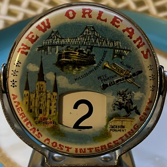 Vintage perpetual desk calendar New Orleans - Picture 7 of 8